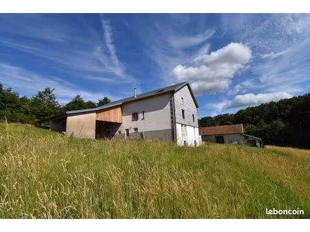 ferme rénovée  totalement isolée sur 1 4 hectare