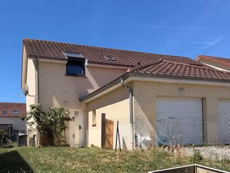 maison 4 pièces 75 m²