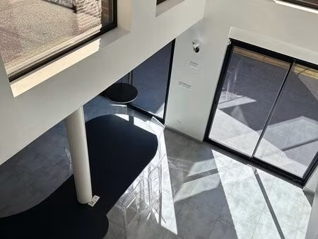 a louer - superbe loft atypique entièrement rénové - lille