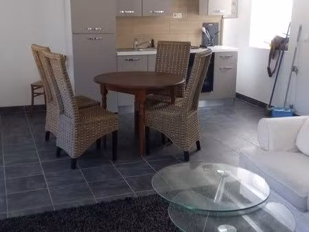 maison de ville meublé sur 3 niveaux 899