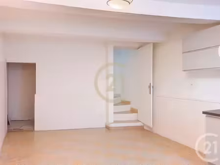 location maison 3 pièces 55.38 m² à aramon (30390)  495 €