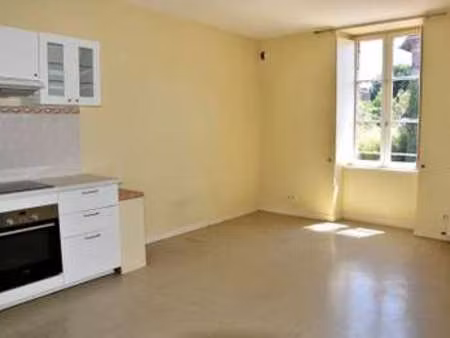 location appartement 2 pièces à montfort-sur-meu (35160) : à louer 2 pièces / 43m² montfor