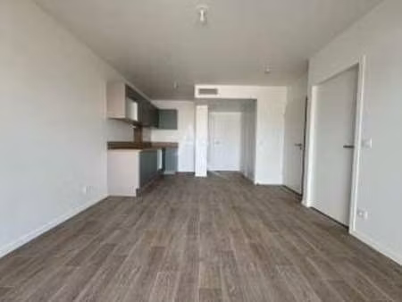location appartement 2 pièces à laval le bourny (53000) : à louer 2 pièces / 42m² laval le