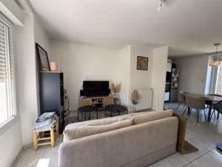 location appartement 2 pièces à mortagne-sur-sèvre (85290) : à louer 2 pièces / 48m² morta