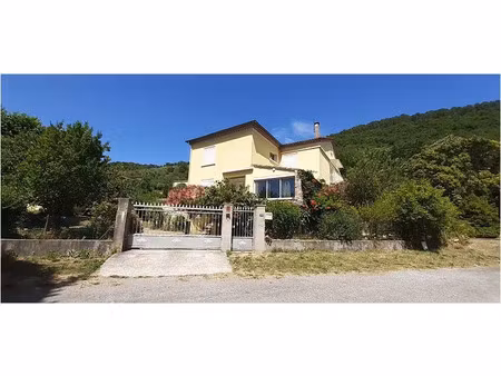 location maison 5 pièces 98 m² à bessèges (30160)  1 050 €