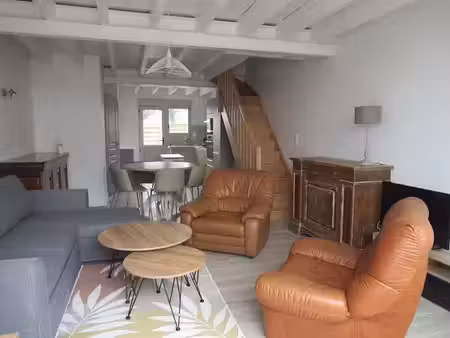 location meublée maison 3 pièces 73.95 m² à saint-xandre (17138)  1 000 €