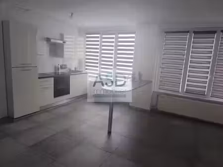 location maison 5 pièces 104 m² à tourcoing (59200)  1 020 €