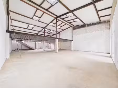 location locaux professionnels 0 pièces 200 m² à montreuil (93100)  2 200 €
