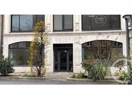 location locaux professionnels à brive-la-gaillarde (19100)  14 400 €