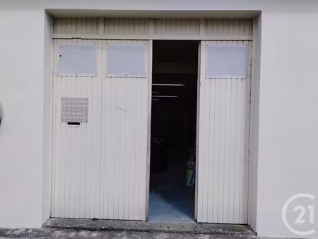 location locaux professionnels à brive-la-gaillarde (19100)  4 200 €