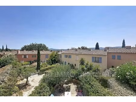 bel appartement t2 dans residence avec piscine  village grimau