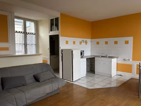 location meublée appartement 2 pièces 43.14 m² à château-renault (37110)  315 €
