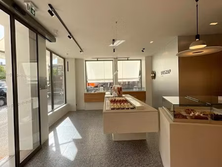 location locaux professionnels 86 m² à saint-galmier (42330)  1 060 €