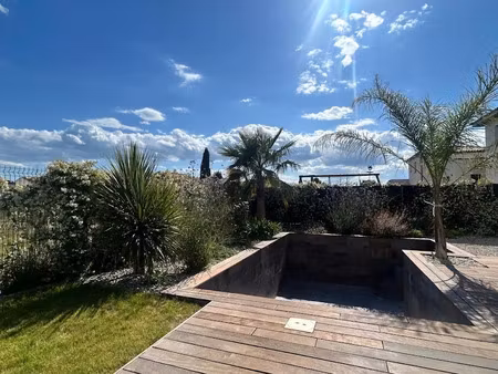 location maison 5 pièces 113.18 m² à marguerittes (30320)  1 760 €