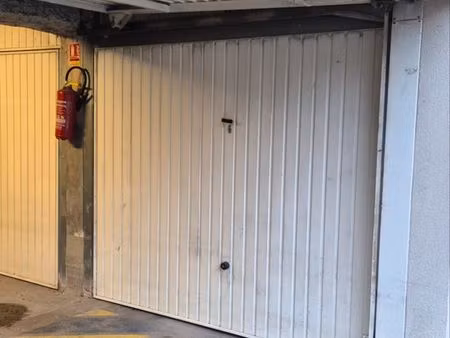 box / parking 14 5m²