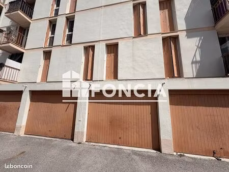 parking 15 m² salon de provence