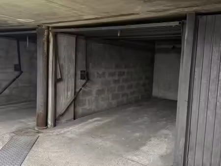 garage rue garibaldi
