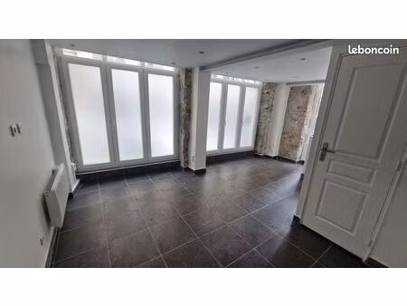 local commercial 24 m²