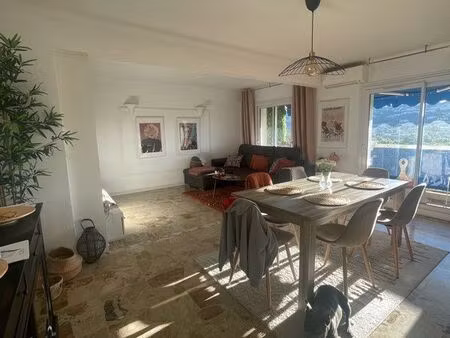 apparemment vue dégagée dernier étage
