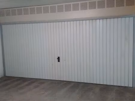 double box-parking fermé
