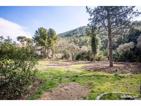 terrain 1061 m² marseille