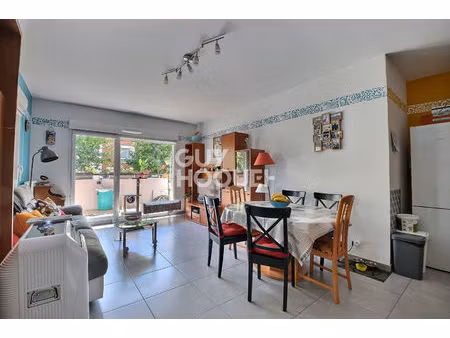 bel appartement t4 de 77 m² avec terrasse et garage dans une copropriété récente aux porte