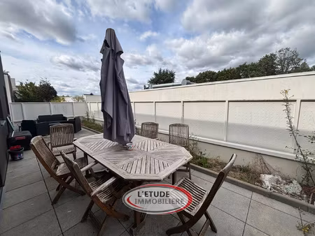 carquefou bourg  appartement t3 avec terrasse de 28.5 m2