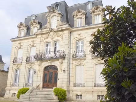 appartement en centre ville de cognac 34 2 m2