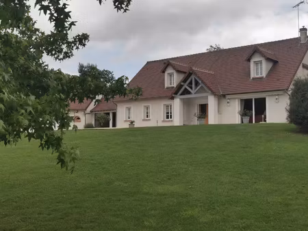 belle propriété de 6.5ha avec deux étangs