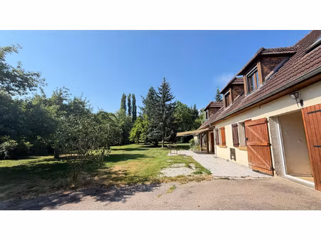 ensemble immobilier : maison 146 m2  maison annexe 50 m2  pi