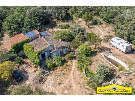 maison de caractère de150 m² sur 3 743 m² de terrain ? piscine  garages et fort potentiel