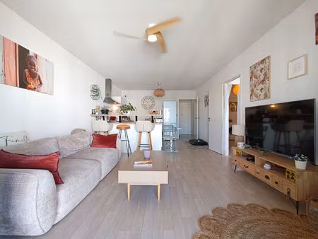 appartement t2 d'exception au dernier étage à bègles - quartier birambits