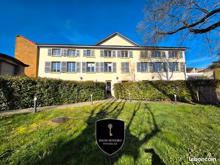 t3 de 90m2 st cyr au mont d'or