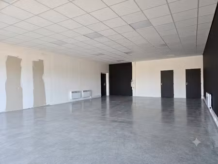 local professionnel / bureau à vendre la ville-aux-dames (