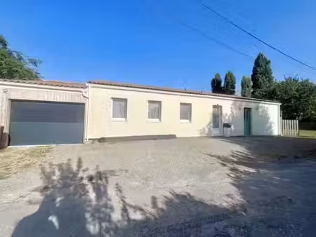 vente maison 4 pièces 106 m² à corme-royal (17600)  254 400 €