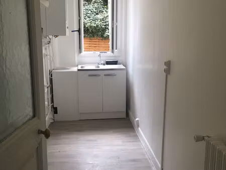 t2 de 35 m² à 5' à pied des quatre chemins