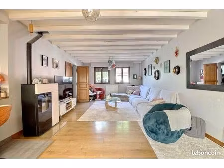 maison 5 pièces 137 m²