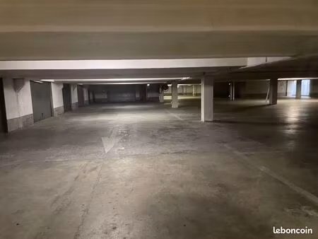 garage - box de stationnement et/ ou stockage