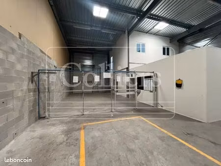 local d'activité 320 m²