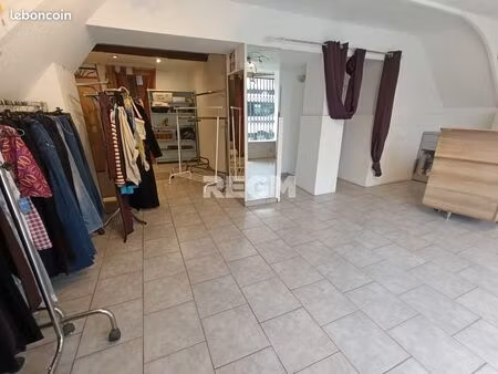 local commercial 53 m² marseille
