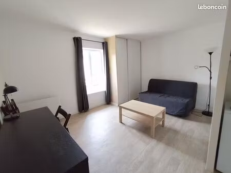 studio 1 pièce 19 m²