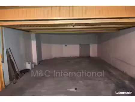 parking/box antibes