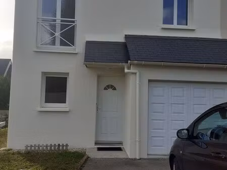 location maison mitoyenne près cin