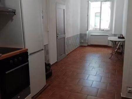 appartement 2 pièces 33 m2 rez-de-chaussée