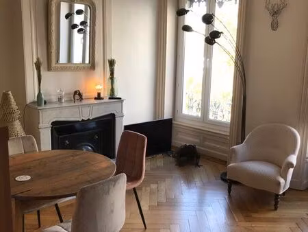 appartement t3 70 m2 meublé place jean macé