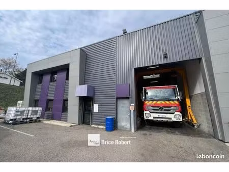 local bureaux 406 m²