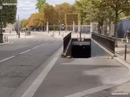 une ou deux places de parking à vendre - p. andré honnorat  75006