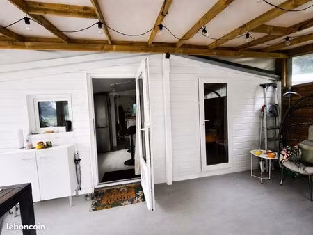 chalet 50 m² entièrement rénové – terrasse couverte  tout équipé  camping résidentiel avec