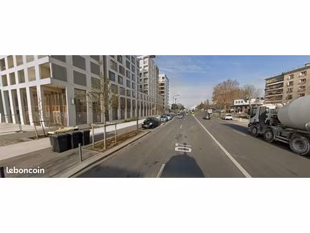 boutique 135 m² paris