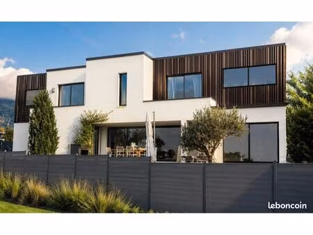 villa d’architecte contemporaine – 170 m² – permis d’extension purgé – 995 000
